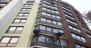 Установка крыши на балкон Урюпинск цена от 1049 руб. м/2.
